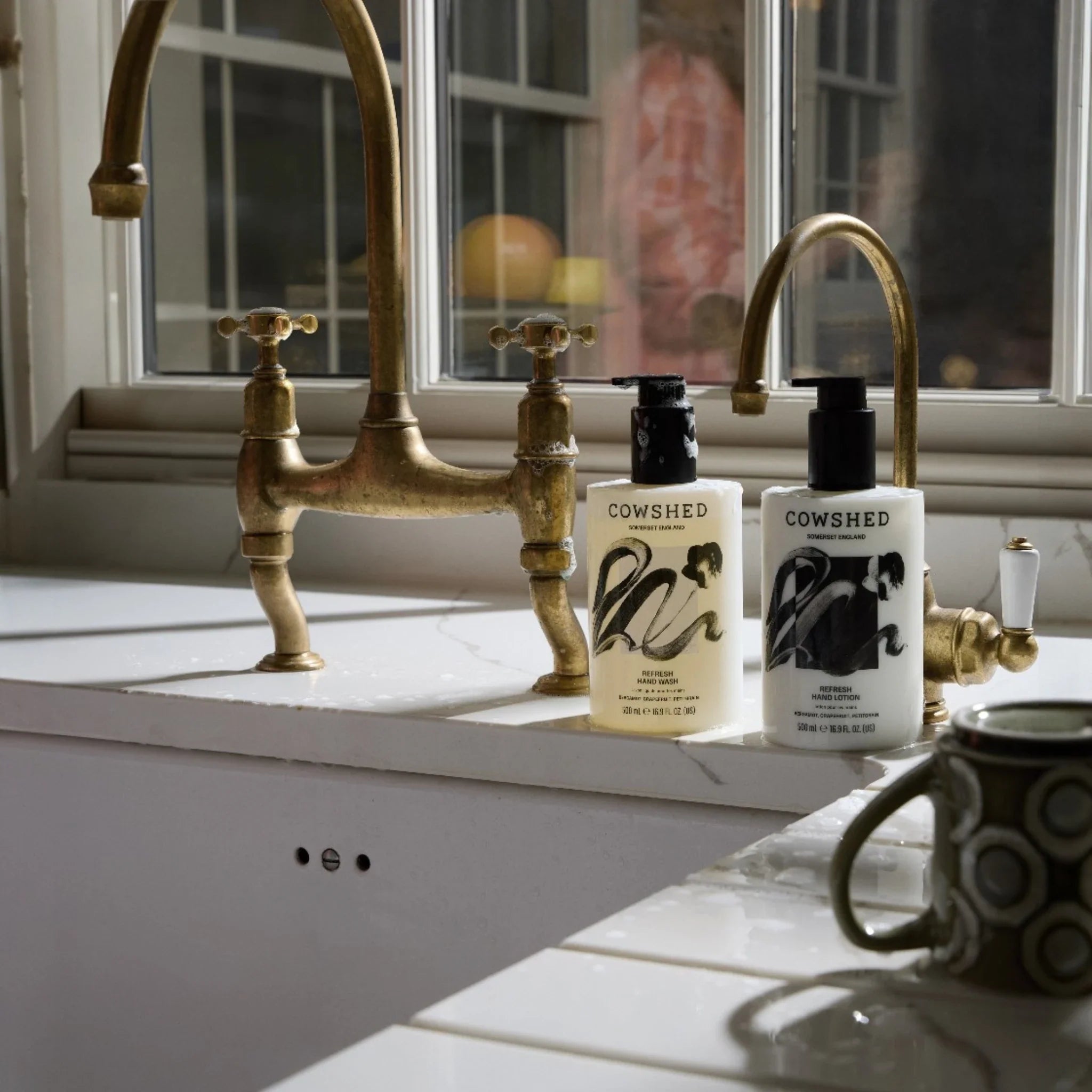 Refresh Hand Lotion & wash 500ml on a vintage style kitchen sink